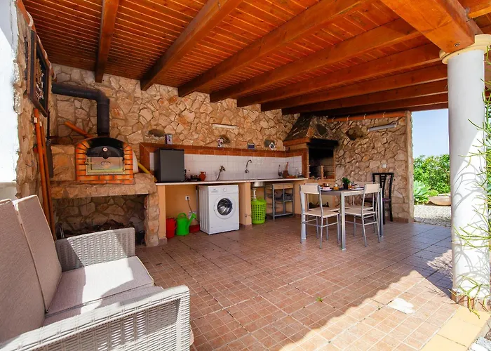 Monte Holiday House